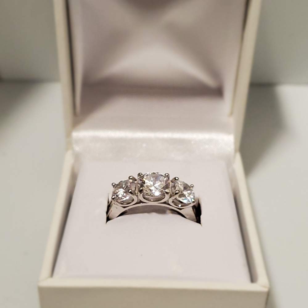 3 Stone Moissanite Wedding Ring YGI925